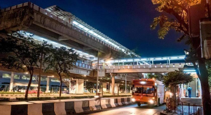 Metro Ratchada 36 Hotel Bangkok